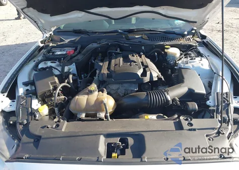 2016 Ford Mustang Ecoboost z USA, uszkodzony, nr VIN 1FA6P8TH8G5201721